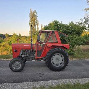 Traktor IMT 560 1984. god reg do 03/2027 servo upravljač, kabina