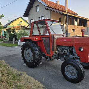 Traktor IMT 560 1984. god reg do 03/2027 servo upravljač, kabina