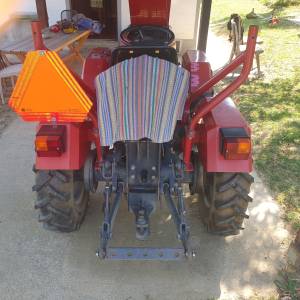 TRAKTOR TT 826