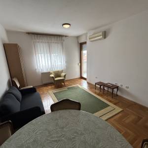 Trešnjevka - 2-soban stan za dugoročni najam 43 m2 za 2 osobe