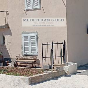 Trogir, Seget Donji, kuća za prodaju