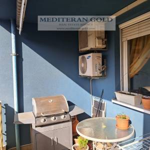 Trosoban stan, Split, sa dva garažna mjesta u cijeni