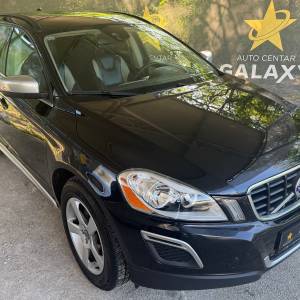 Volvo XC60 AWD D3 automatikUREDAN