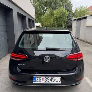 VW GOLF 7.5 1.6TDI //144tkm//prvi vlasnik//navigacija//odličan//