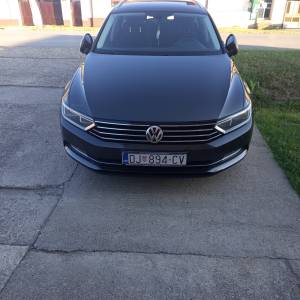 VW Passat Variant 1.6 TDI DSG VELIKI SERVIS REG 1 god