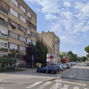 Zagreb - Prečko, Dobronićeva, 2-sobni stan 41m2, vis.prizemlje