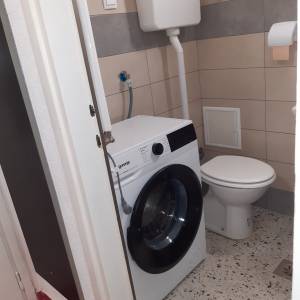 Zagreb - Prečko, Dobronićeva, 2-sobni stan 41m2, vis.prizemlje