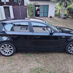 BMW 116i | 147.000 km | Reg. 20/05/2027 | Novi dijelovi + 2 seta guma