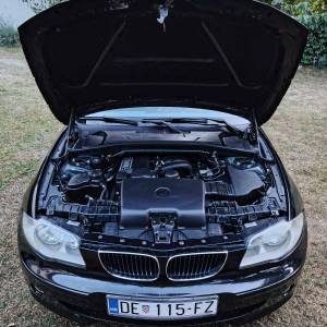 BMW 116i | 147.000 km | Reg. 20/05/2027 | Novi dijelovi + 2 seta guma