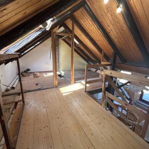 CENTAR - Dvoetažni 5-soban stan za adaptaciju 120 m2 s pogledom!