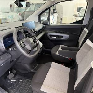 Citroen Berlingo Business PLUS M - 130 KS - AUTOMATIK