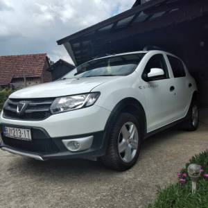 Dacia sandero stepway 1.5dci 2015g sva oprema kao nov vlasnik