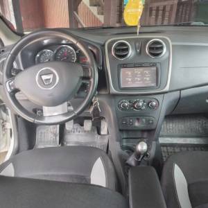 Dacia sandero stepway 1.5dci 2015g sva oprema kao nov vlasnik