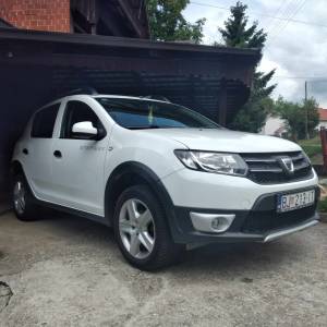 Dacia sandero stepway 1.5dci 2015g sva oprema kao nov vlasnik