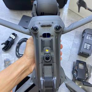 DJI Mavic 4 Pro, DJI Mavic 3 Pro, DJI Mini 5 Pro, DJI Mavic 3E dronovi