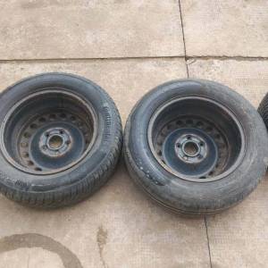 Felge s gumama za VW