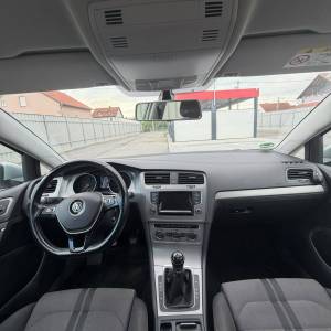 Golf 7 1,6 TDI 2015god. Registriran 1god.