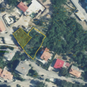 Građevinsko zemljište Dramalj, 696m2, pogled na more - kuća 2 stana