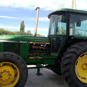 John deere 3140