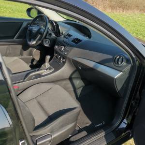 Mazda 3 CD116 CE - hitno!