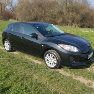 Mazda 3 CD116 CE - hitno!