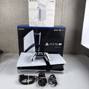 Sony PlayStation PS5 Pro 2TB konzola i Sony PlayStation PS5 Slim konzo