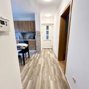 NOVONAMJEŠTEN 2-SOBAN STAN 57 m2 - VRT, PARKING, PET FRIENDLY!