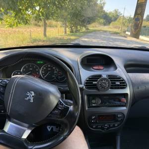 PEUGEOT 206 1.6 HDI