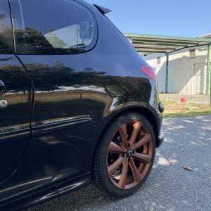PEUGEOT 206 1.6 HDI