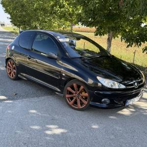 PEUGEOT 206 1.6 HDI