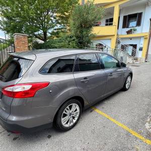 Prodaje se FORD FOCUS, 1. 0 ECCOOBUST