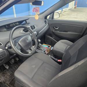Renault Scénic 1.5 dCi 110 KS – 7 sjedala – Navi – Tempomat – 2013.