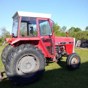 Traktor IMT 560