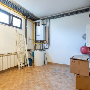 Veliko Polje - Samostojeća kuća - 335 m² - 5 soba - garaža, okućnica